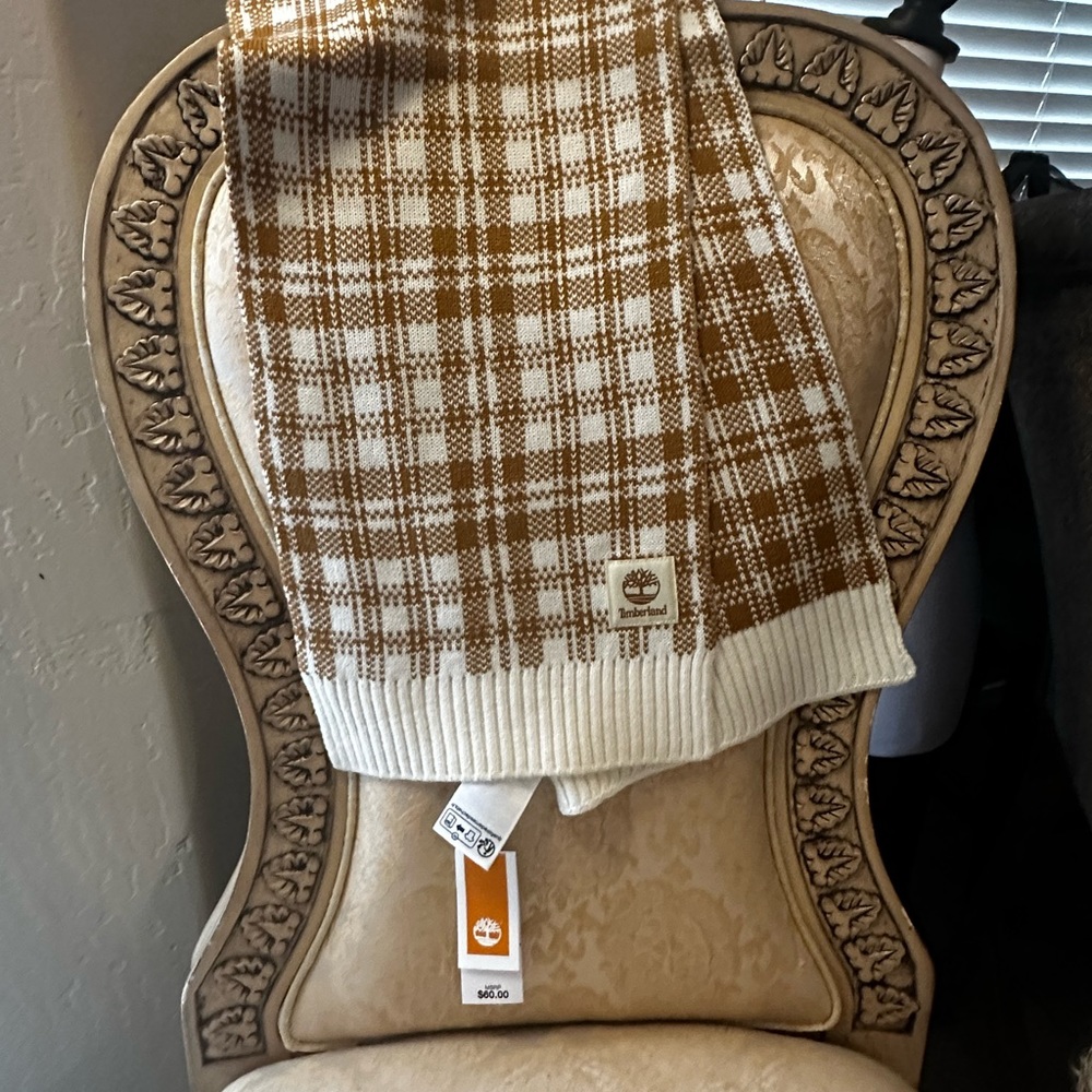 BNWT 10" x 68"Timberland heavy luxury scarf or throw